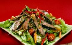Salad ringan tanpa mayones: resep dengan foto
