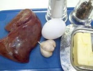 Simple liver dishes.  Liver pudding.  Beef liver pudding Liver pudding in the oven recipe
